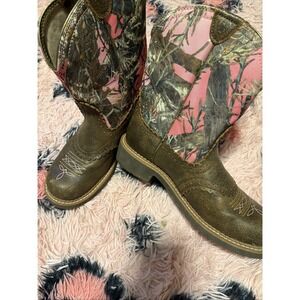 Ariat Western Boots Brown Pink Camouflage Pull On Embroidered Leather 9.5